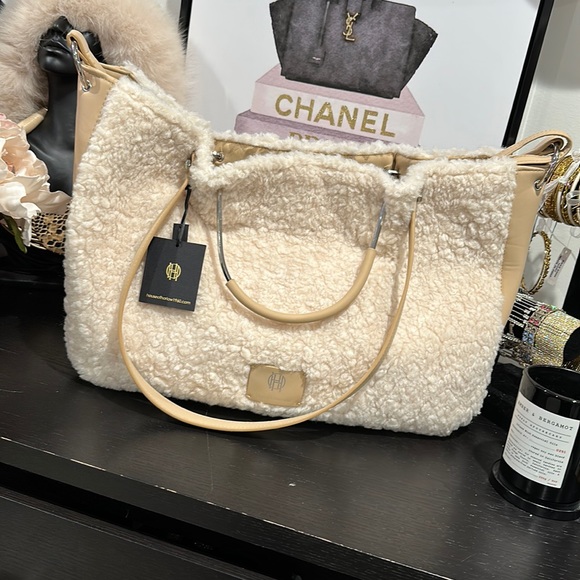 House of Harlow 1960 Bags House Of Harlow 96 Nwt Tan Faux Fur